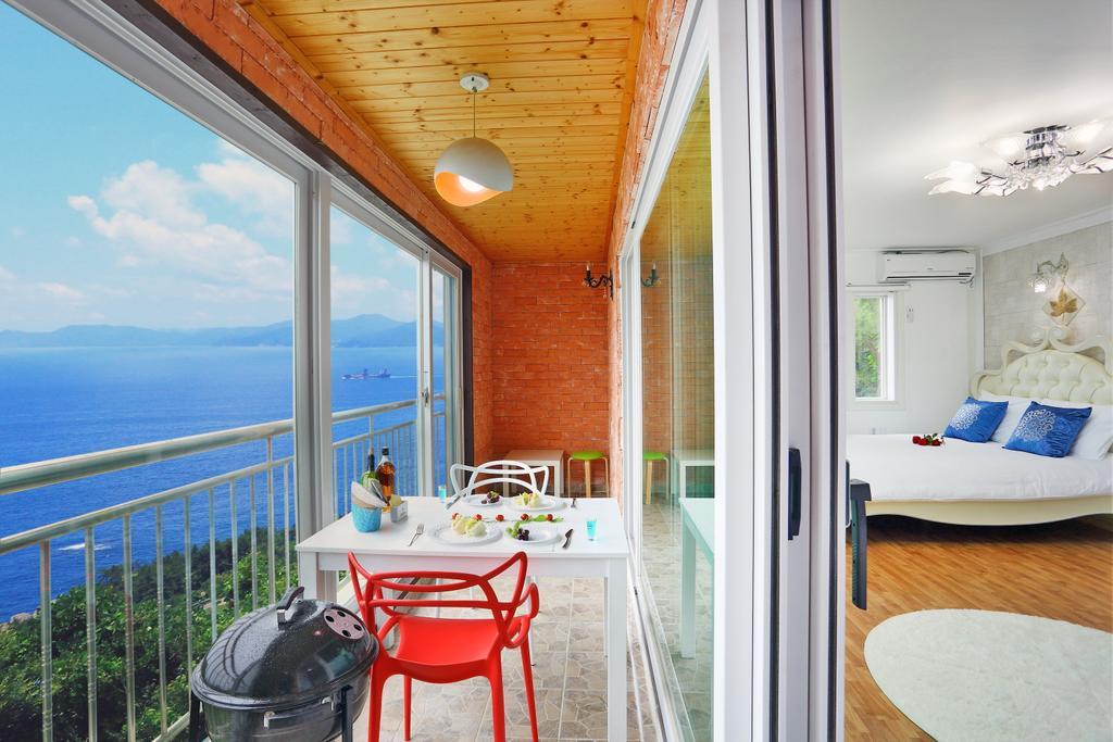 Willa Montmartre Namhae Zewnętrze zdjęcie