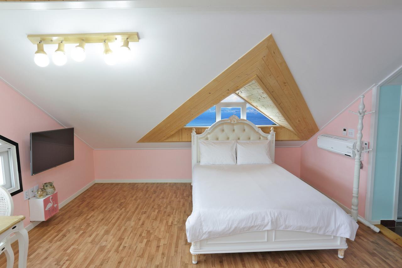 Willa Montmartre Namhae Zewnętrze zdjęcie